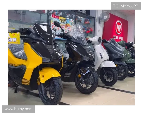 100cc的时尚小踏板，五羊本田公布2022款NB-X售价：7380元